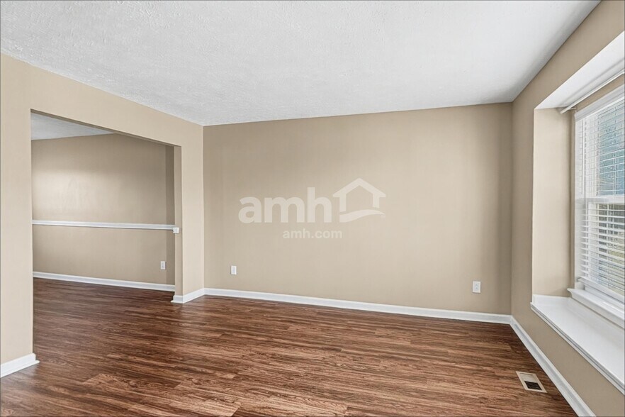 Building Photo - 10942 Alamosa Dr