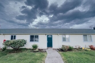 Building Photo - Charming 2-Bedroom Apartment Near the Hammond Trail – McKinleyville, CA