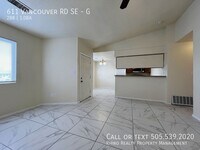 Building Photo - 611 Vancouver Rd SE