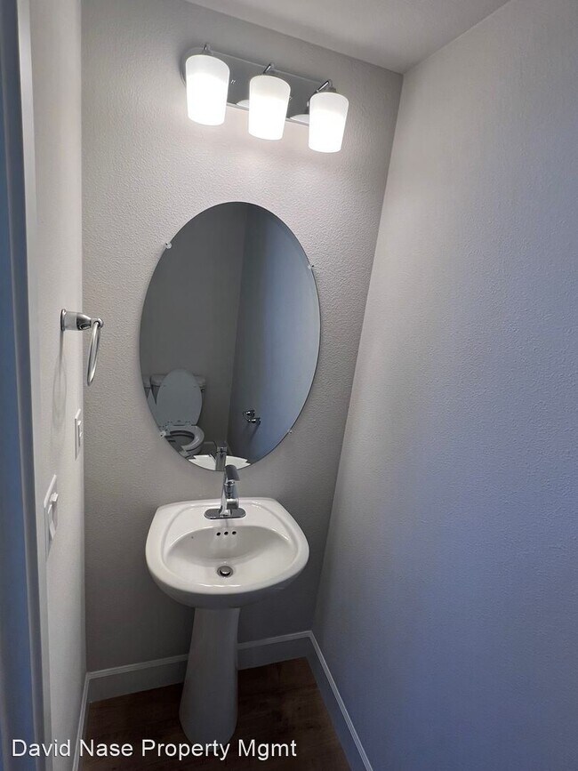 Building Photo - 4 br, 3.5 bath House - 17022 SW Lemongrass...