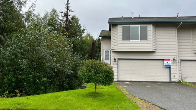 Primary Photo - (3) Bedroom, (2) Bathroom Townhouse in Ind...