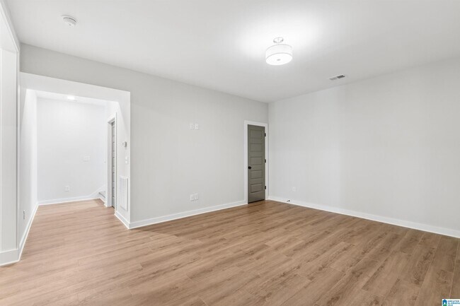 Building Photo - 4780 Silas Ave