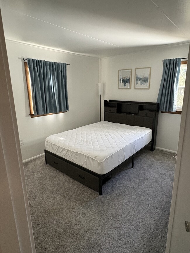 Building Photo - 22 Savannah St