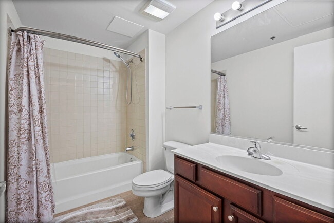 Building Photo - 1550 S Blue Island Ave