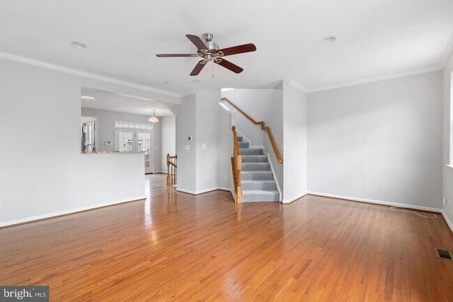Building Photo - 13700 Barksdale Dr