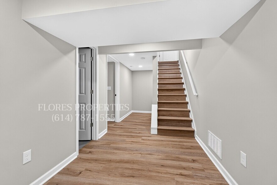 Building Photo - 1136 Pauline Ave