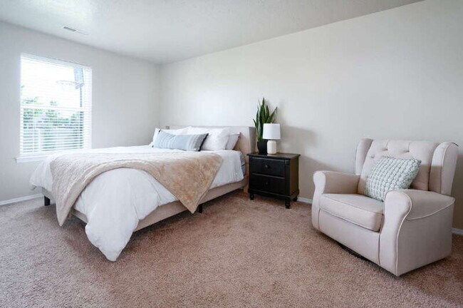 Building Photo - 74 W Havasu Falls St