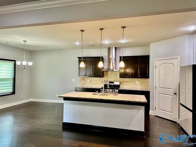 Building Photo - 127 Melbridge Dr