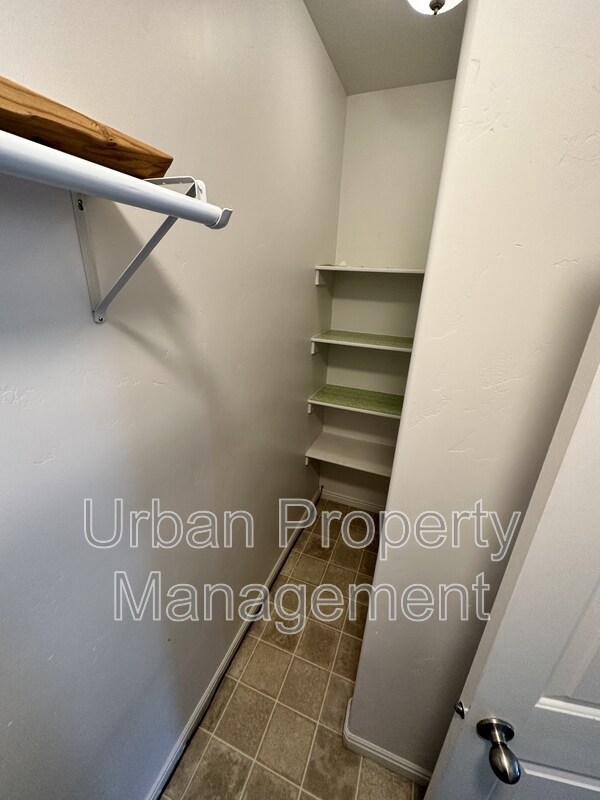 Building Photo - 11467 Open View Ln