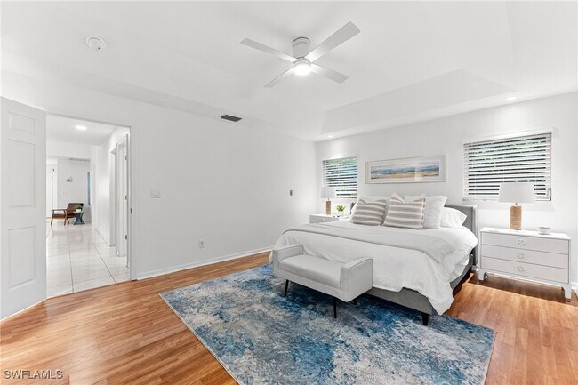 Building Photo - 690 100th Ave N