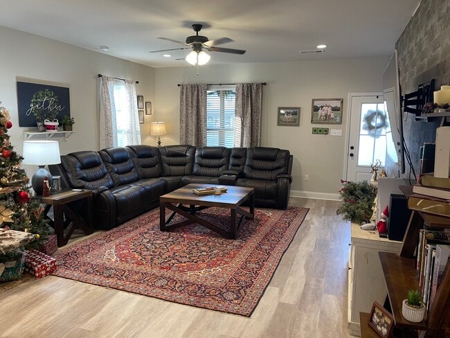 Living Room - 1000 Dalton Cir