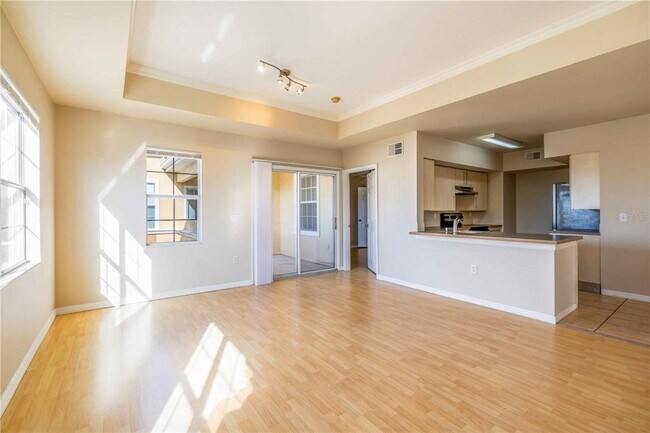 Building Photo - 1030 Villagio Cir