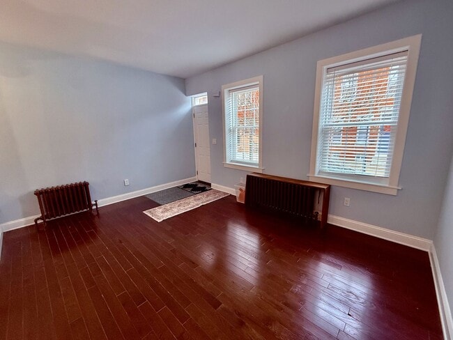 Building Photo - 2+ BED/1.5 BA Solid HOUSE in great East Passyunk/LOMO location w/ Central AC-HARDWOOD Flooring-WA...