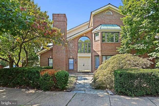 Primary Photo - 1459 Hampton Hill Cir