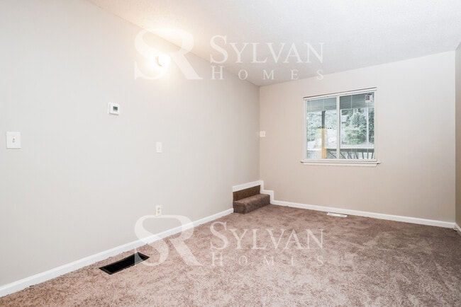 Building Photo - 4488 Joseph Dr SW