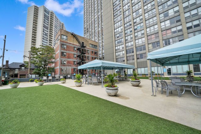 beautiful pool deck area - 655 W Irving Park Rd