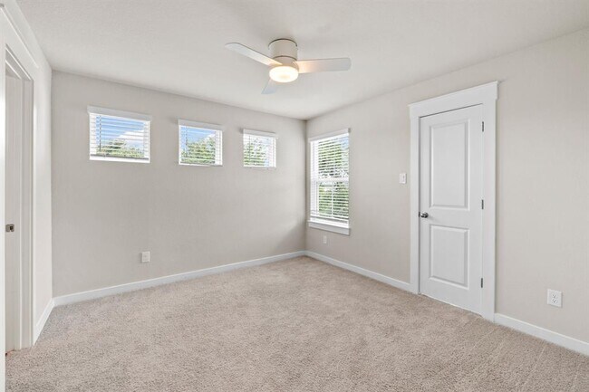 Building Photo - 2251 Rocoso Trl