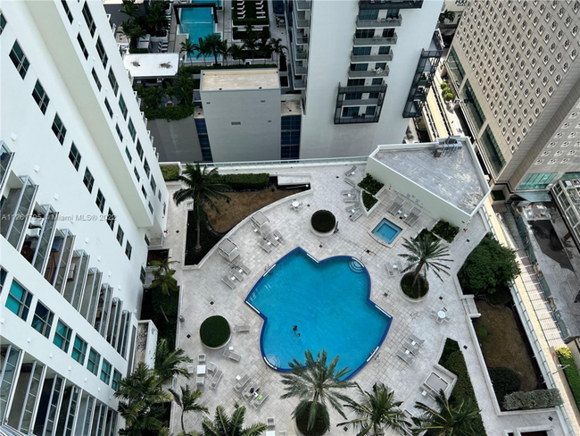 Building Photo - 3000 S Biscayne Blvd