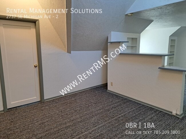 Building Photo - 2737 SE Michigan Ave