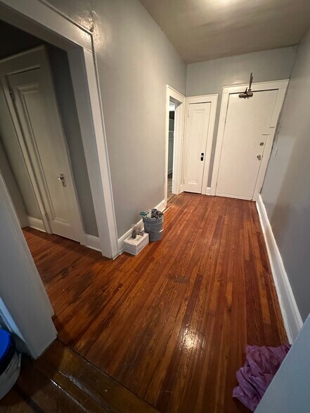 Building Photo - 403 Chestnut St