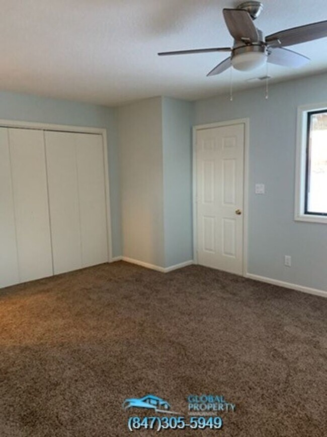 Building Photo - 886 Wading Bird Rd