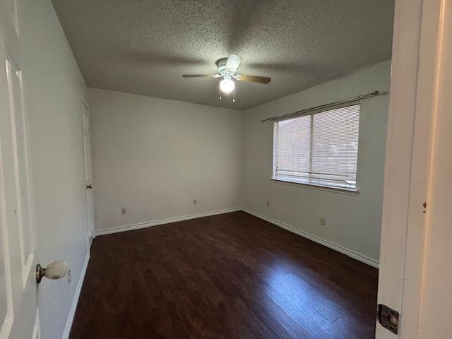 Building Photo - 2601 Oak Meadow Dr