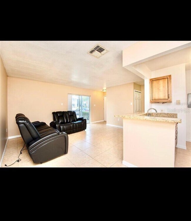 Building Photo - 3815 Bowline Cir