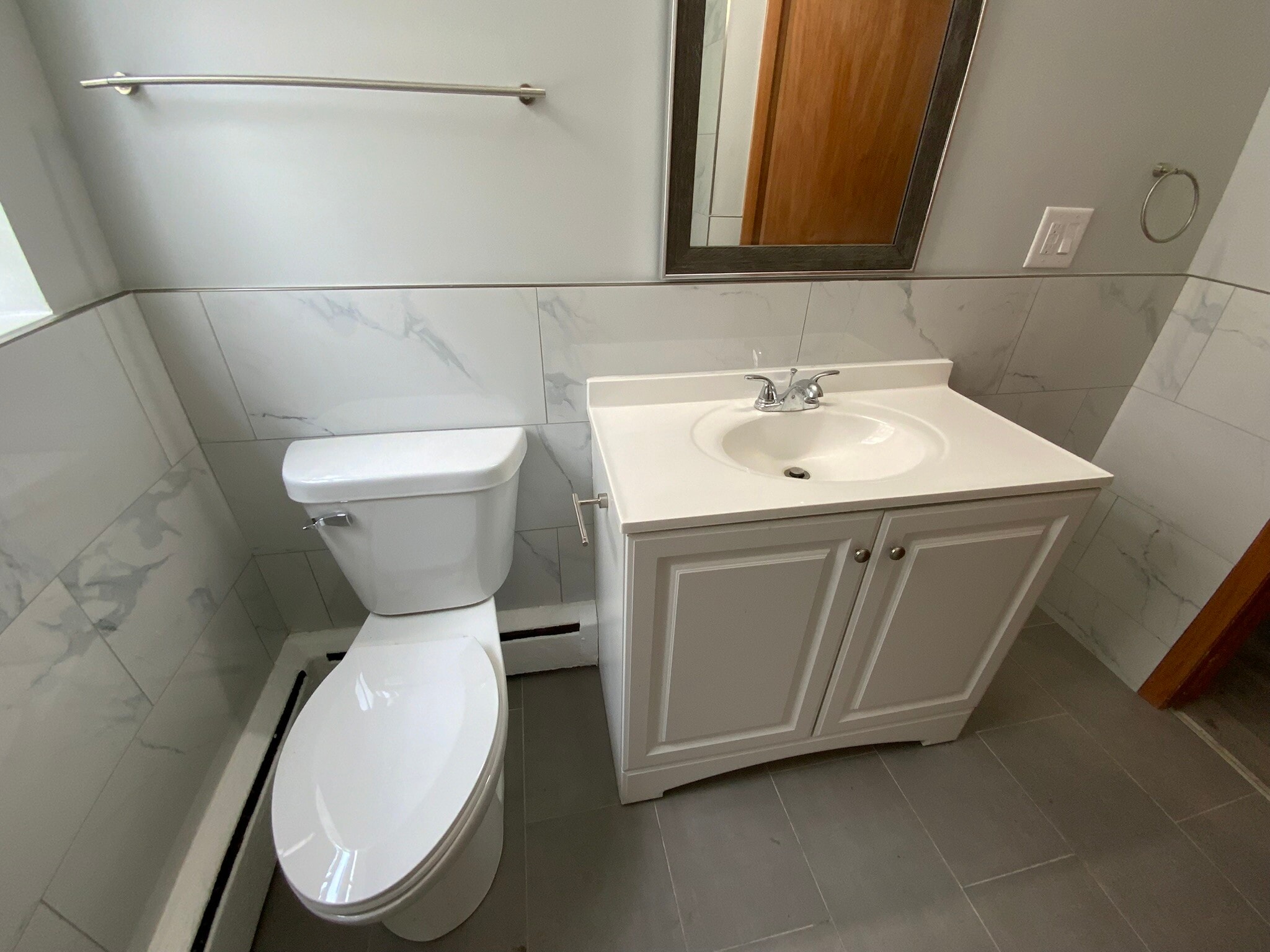 BATHROOM - 2228 W 71st St