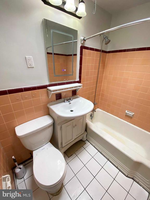 Building Photo - 6330 Leonard St