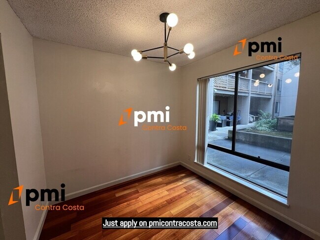 Building Photo - 470 N Civic Dr