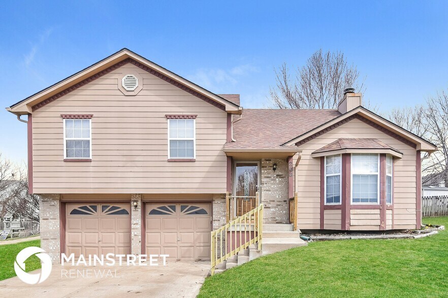 Primary Photo - 208 W Calico Dr