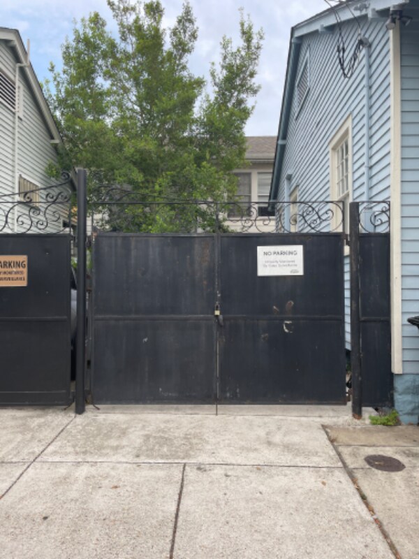 Building Photo - 2004 Royal St