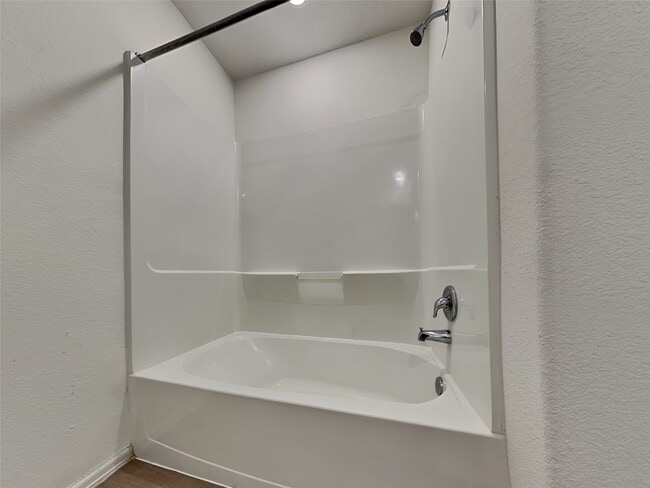 Building Photo - 26815 Wilderye Cv Ln