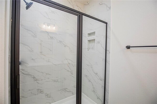 Building Photo - 3 Runnymede Cir