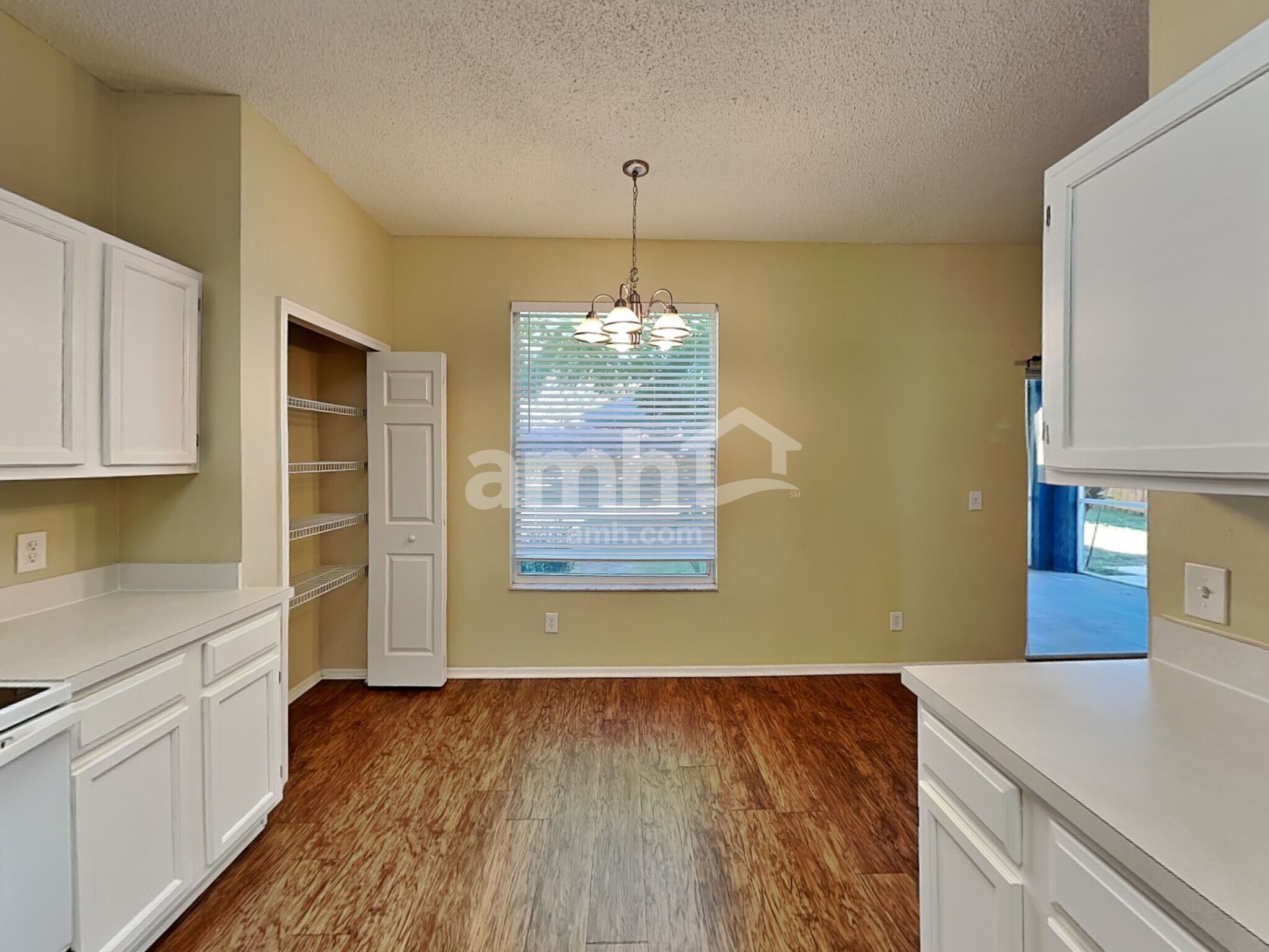 Building Photo - 503 Greg St