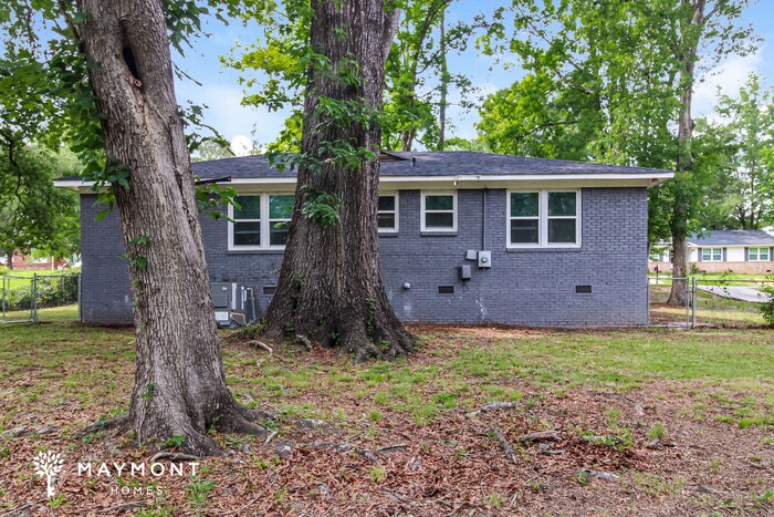Building Photo - 2246 Rolling Hills Rd