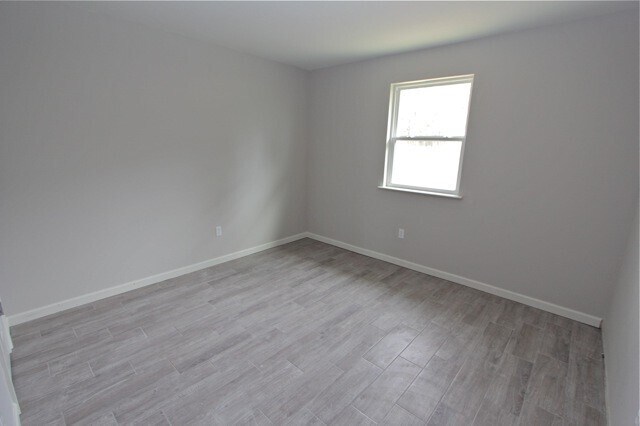 Building Photo - 29194