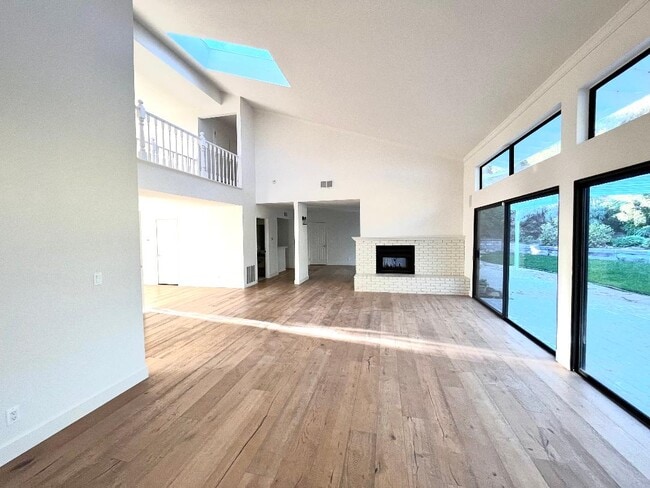 Building Photo - 1545 S Monte Viento St