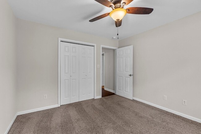 Building Photo - 2 Bedroom Home In Cape Girardeau