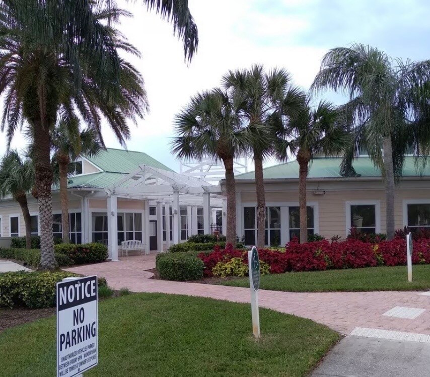 Building Photo - 4802 51st St W