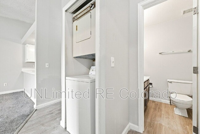 Building Photo - 16103 E Alaska Pl