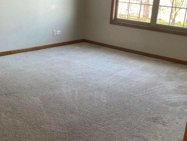 Building Photo - 13356 Vicarage Dr