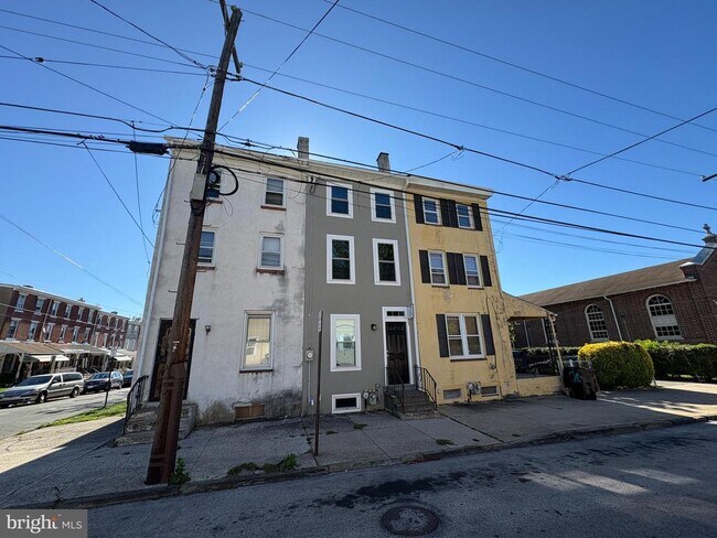 Primary Photo - 1224 Green St