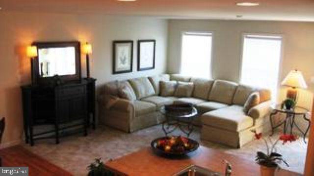 Building Photo - 422 Eisenhower Dr