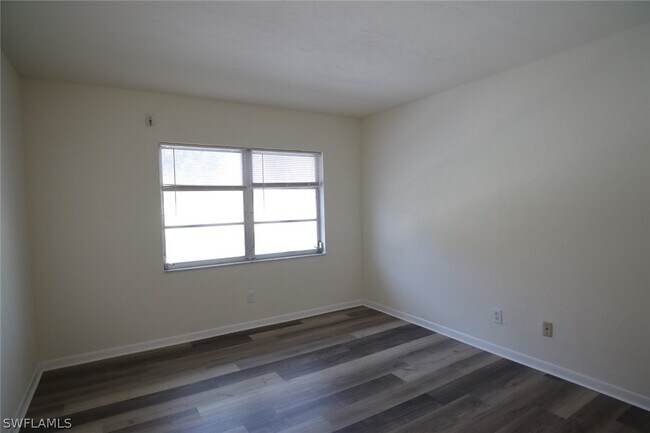 Building Photo - 4012 Coronado Pkwy