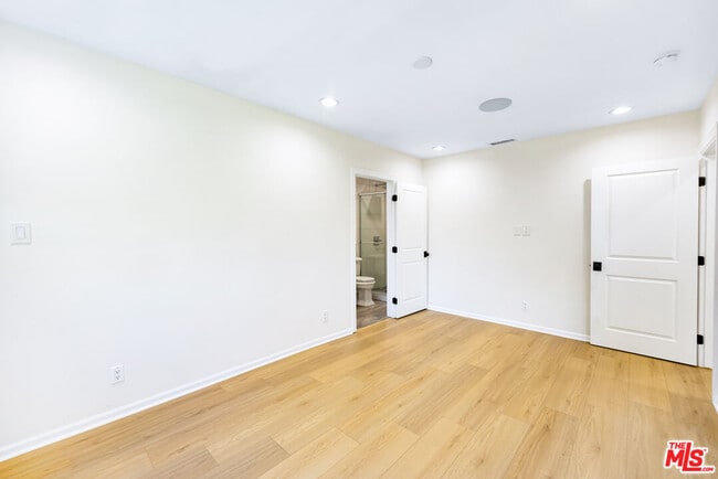Building Photo - 14516 Otsego St