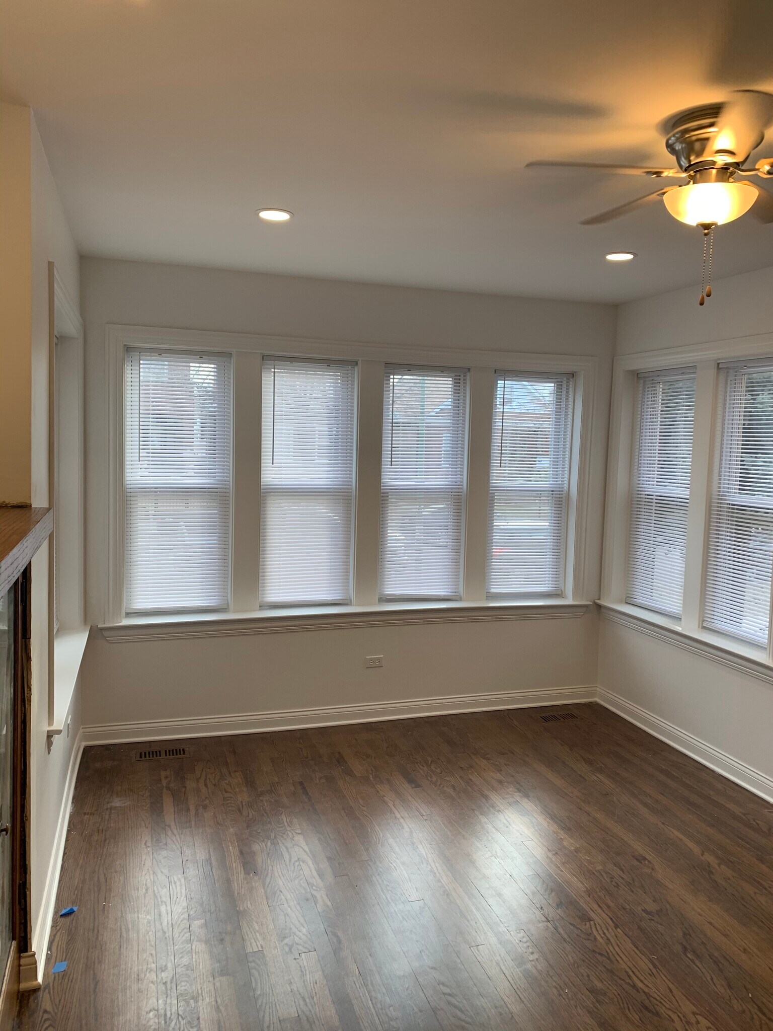 Building Photo - 4150 W Barry Ave