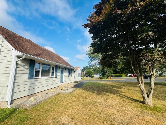 Building Photo - 9 Edgewood Ave