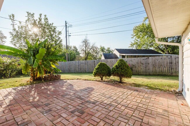 Building Photo - Completely Renovated House in the Holiday Hills Subdivision   251125