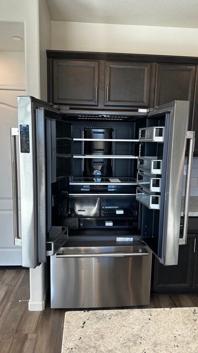 Building Photo - 3078 Feather Rd